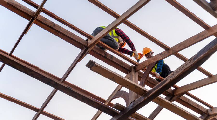 Professional residential roofers in Visalia, CA